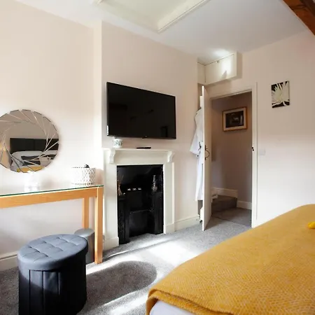 2 Bed In Richmond Oc-74284 Tatil Evi